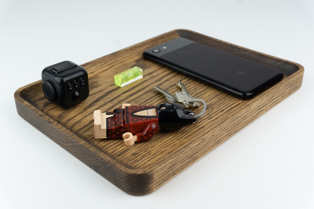 Wood accessory tray with keys - Walnut