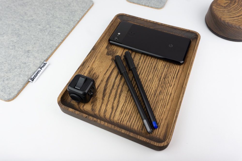 Wood accessory tray with pens - Walnut